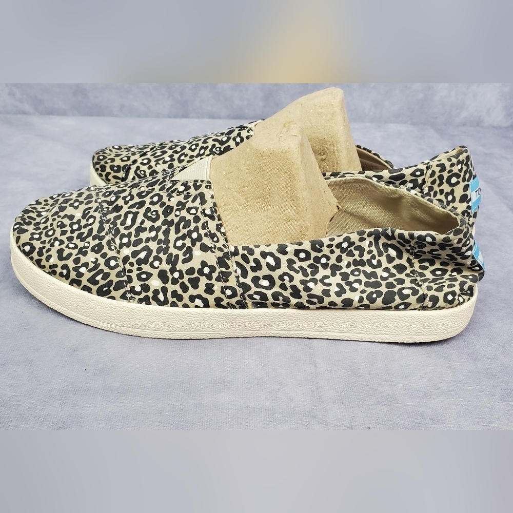 Toms Avalon Leopard Tan Slip On Shoes Casual Comfort Size 8M